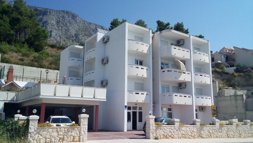 Sunrise Apartments And Studio Apartments 1 Lokva Rogoznica Eksteriør billede