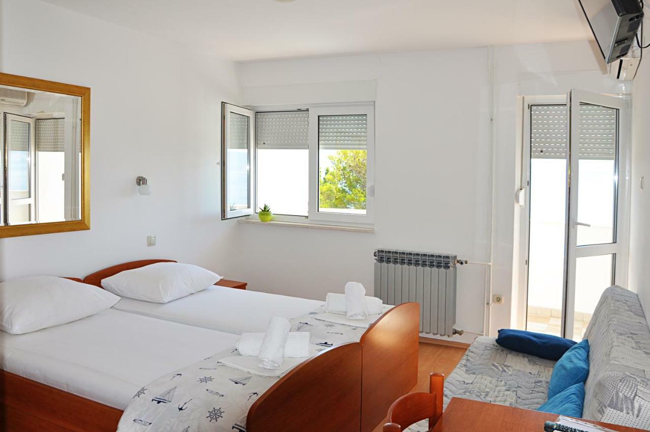 Sunrise Apartments And Studio Apartments 1 Lokva Rogoznica Eksteriør billede